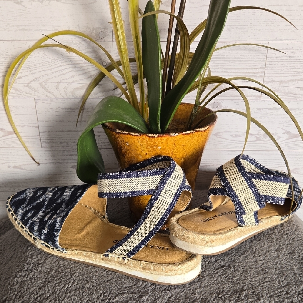 Lucky Brand Renka Closed Toe Ankle Strap  Espadrille Sandals Sz8.5
